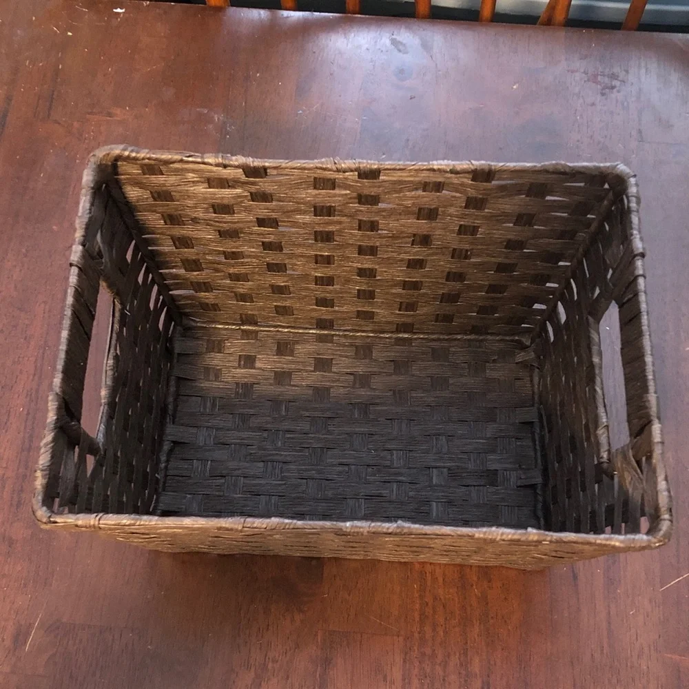 🥤 Woven Storage Basket